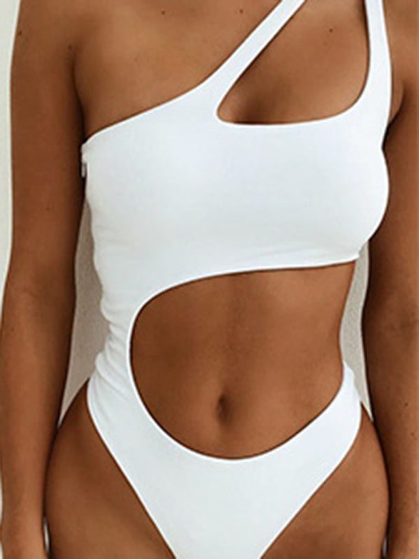 Women's Sexy One Shoulder Swimsuit With Front Cut Out Design
